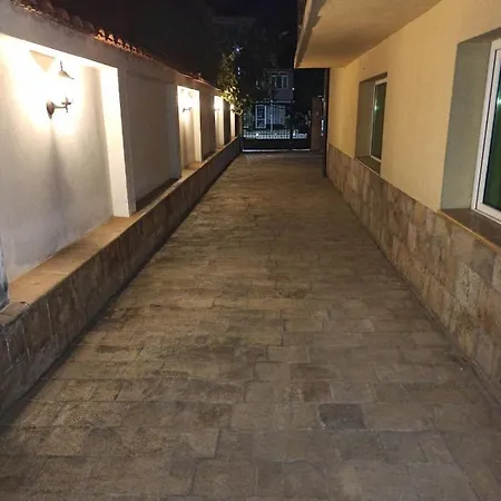 Statevi Guest * Βέλινγκραντ